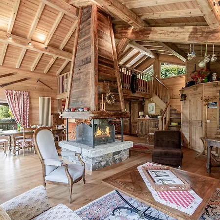 Chalet Authentique Pres De Avec Jardin Et Parking - Fr-1-343-182 Chamonix